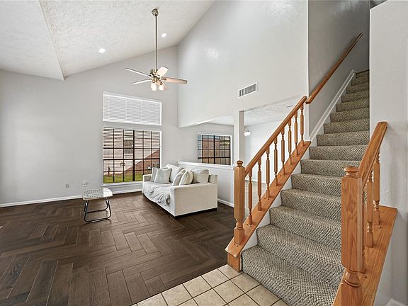 2nd image of 1555 Hillside Elm St