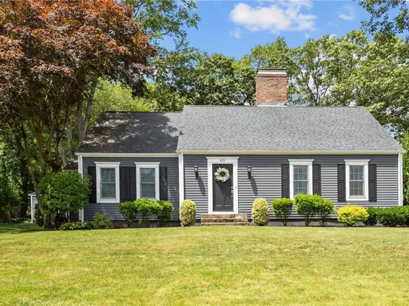 495 Gauvin Dr, Warwick, RI 02886