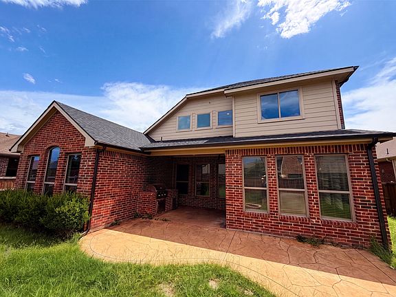 5th image of 174 Hampton Dr