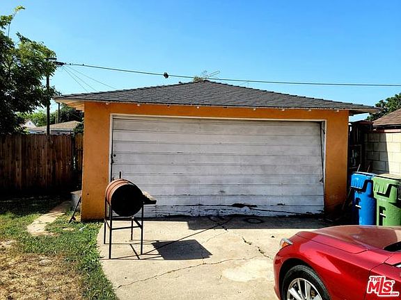 4th image of 3412 W 110th St