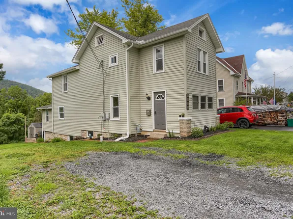 947 Halfmoon St, Bellefonte, PA 16823