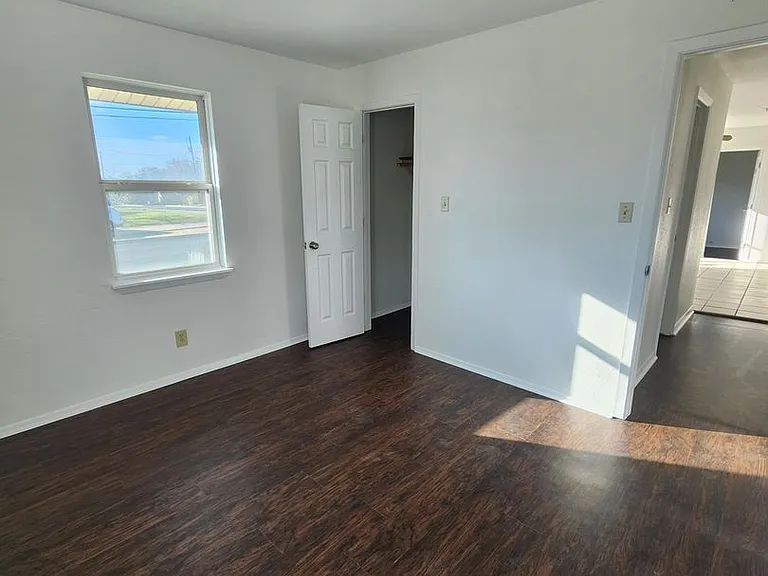 501 S McNeil St — Photo 15