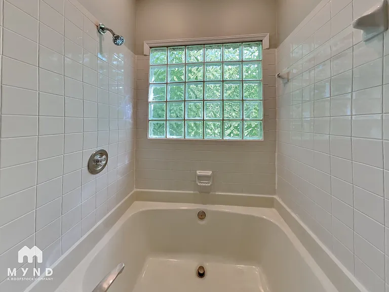 523 Rockvale Ct — Photo 11