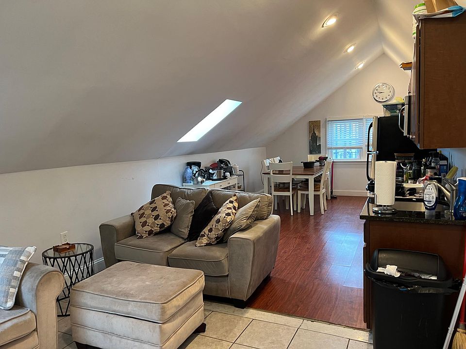 1st image of 30 Weeden St Floor 3