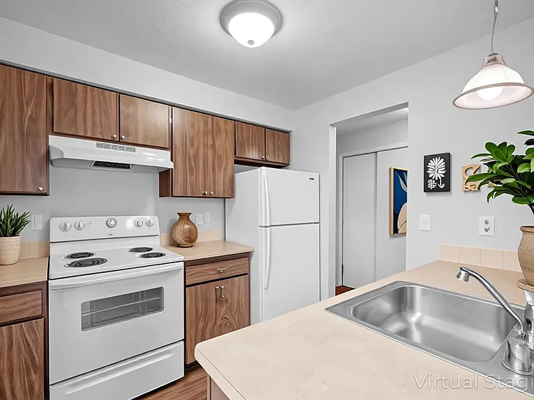 MOVE IN SPECIAL! 50% OFF SECOND MONTHS RENT - THE SHARP APARTMENTS! — Photo 23