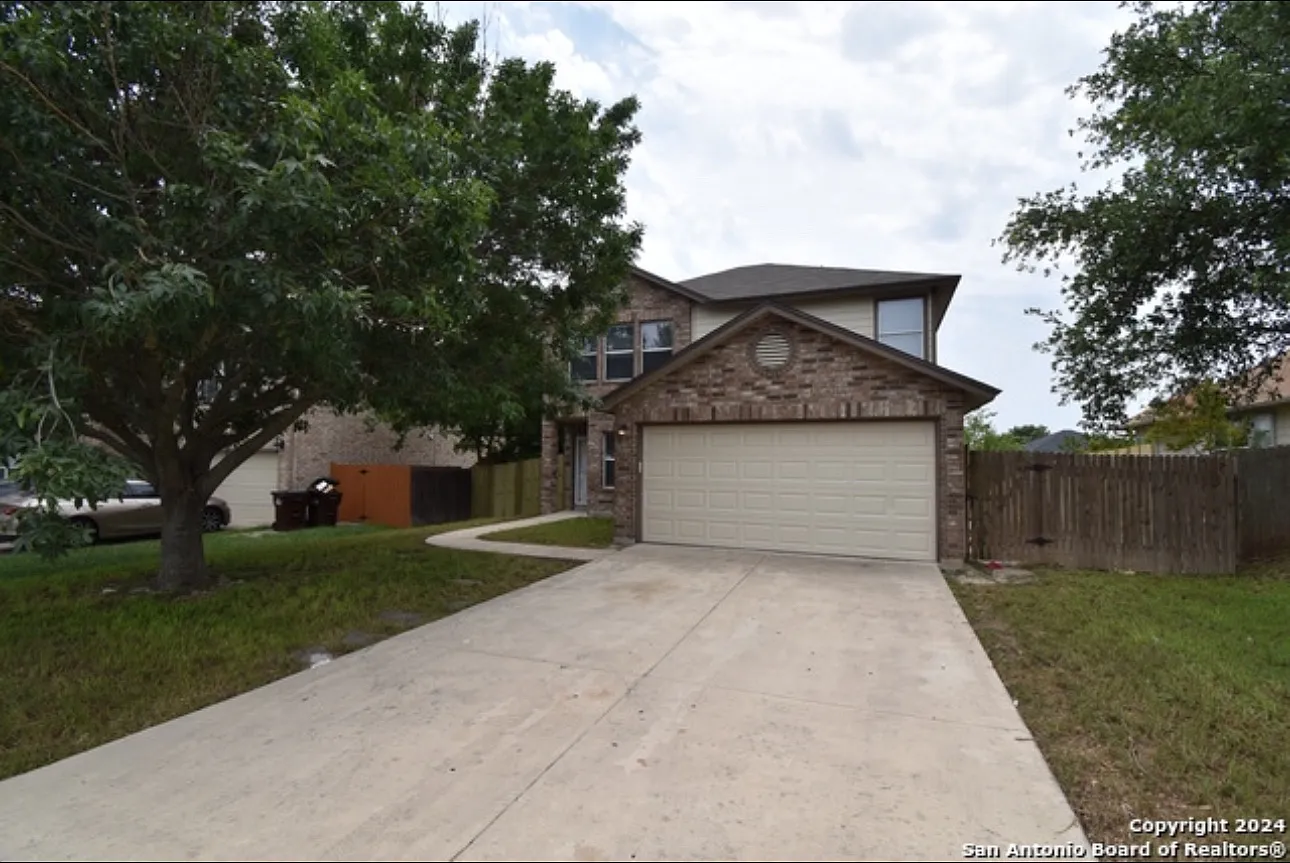 3 bed, 2.5 bath, 1698 sqft, $1,650 — Photo 3