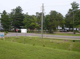 1301 Picnic Rocks Dr, Marquette, MI 49855