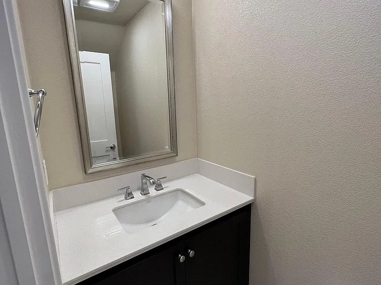 472 Persimmon Cmn #13 — Photo 12