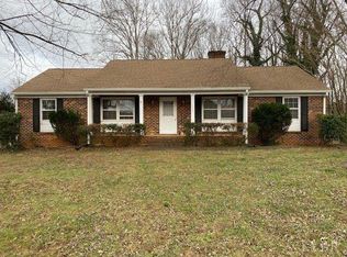 206 Buckingham Dr, Lynchburg, VA 24502