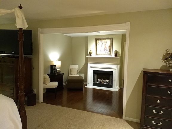 3rd image of 6990 Stratton Ct