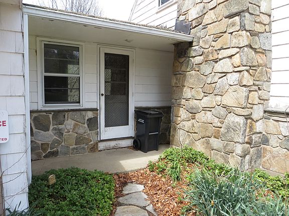 Sun/Mud Room Entrance