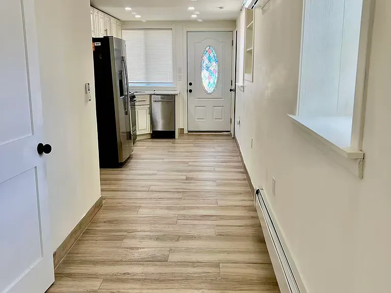 75 Alexander St #2 — Photo 3
