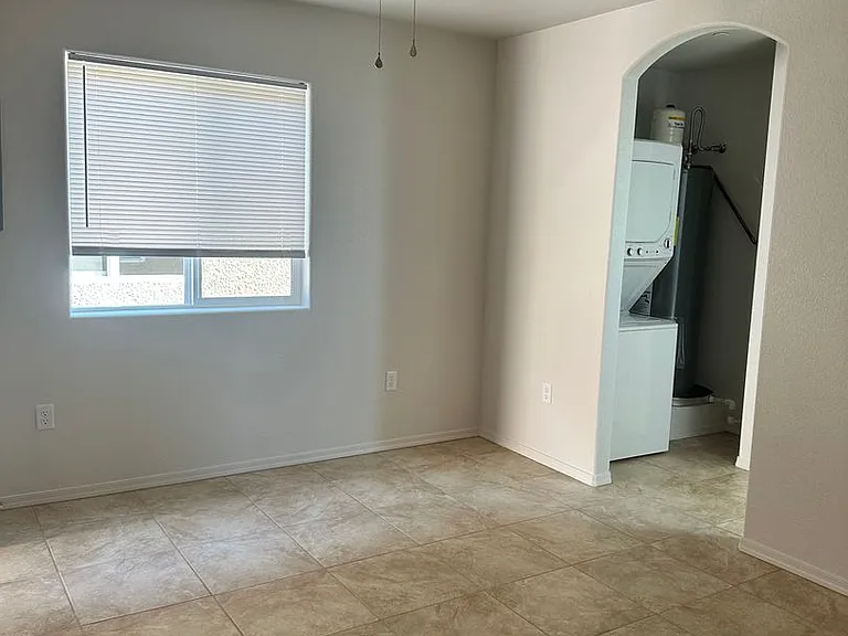 3064 Shoshone Dr #E101 — Photo 14