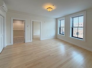 105 Paige St #310, Lowell, MA 01852