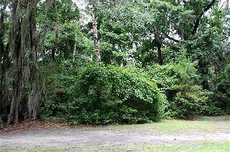 3rd image of 105 Marsh Harbor Dr S