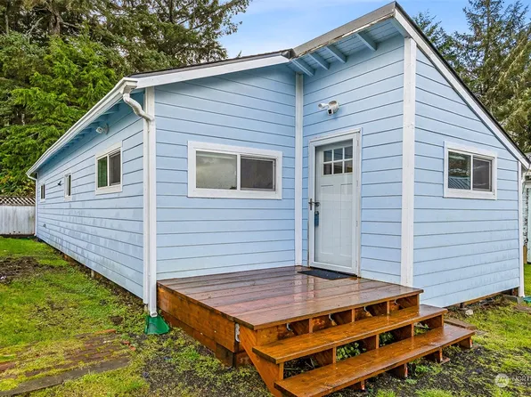 66 Elma Street, Copalis Beach, WA 98535