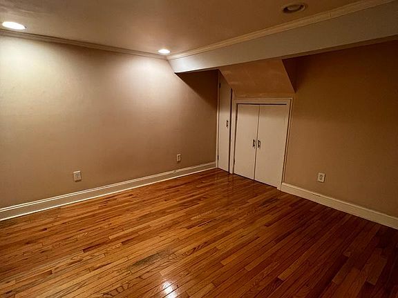 4th image of 161 Chase Ave
