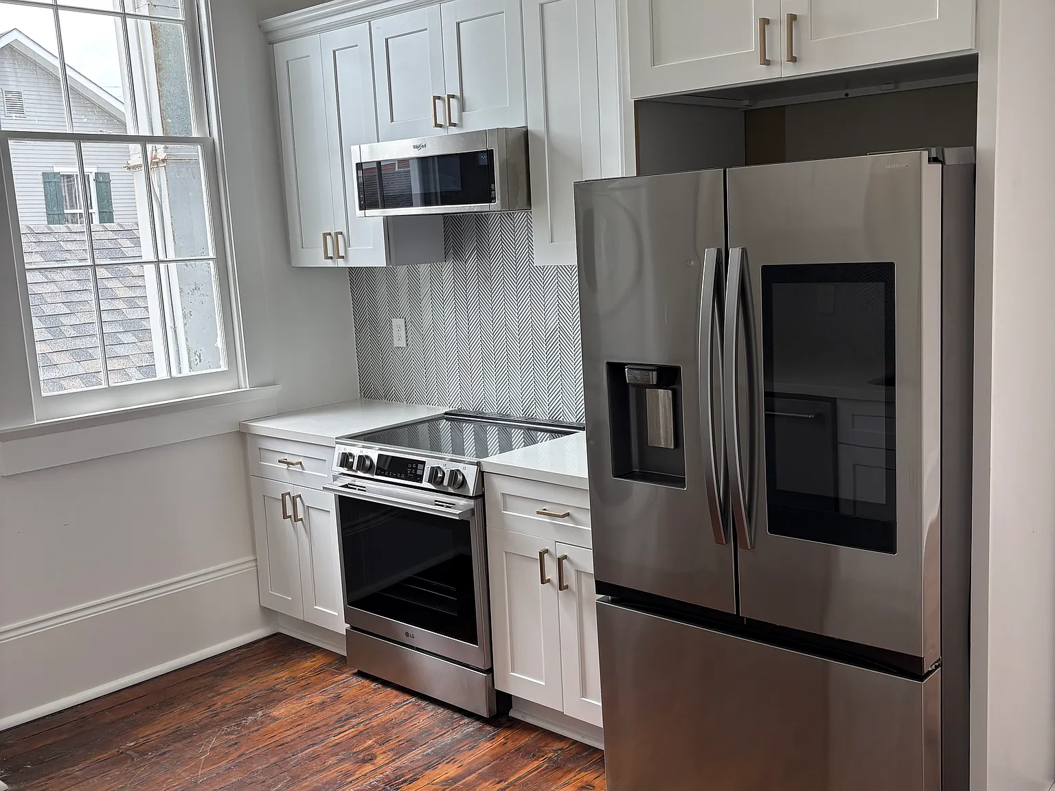 2 bed, 1100 sqft, $2,000 — Photo 4
