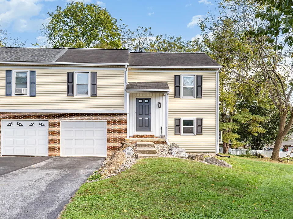 17 Branstock Ct