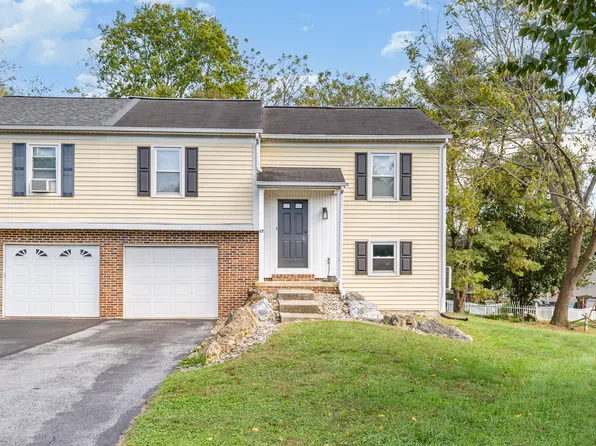 17 Branstock Ct, Lititz, PA 17543