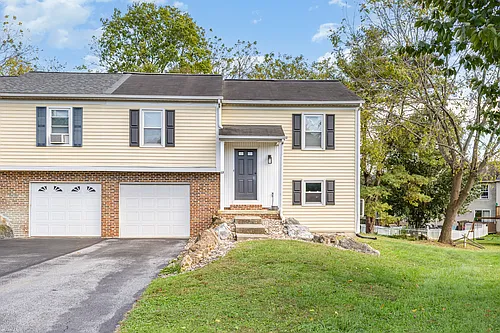 17 Branstock Ct Photo 1 17 Branstock Ct Photo 1