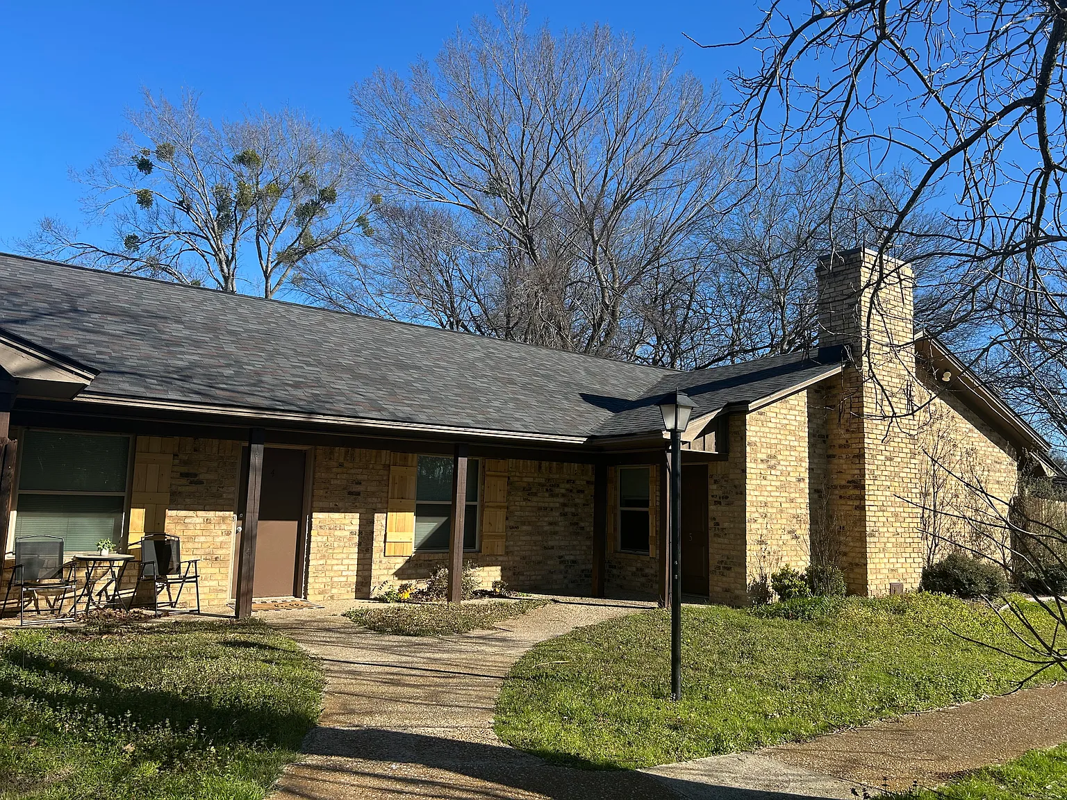 602 E South St — Photo 1
