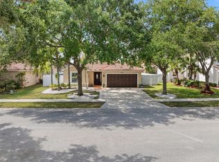 18532 NW 23rd St, Pembroke Pines, FL 33029
