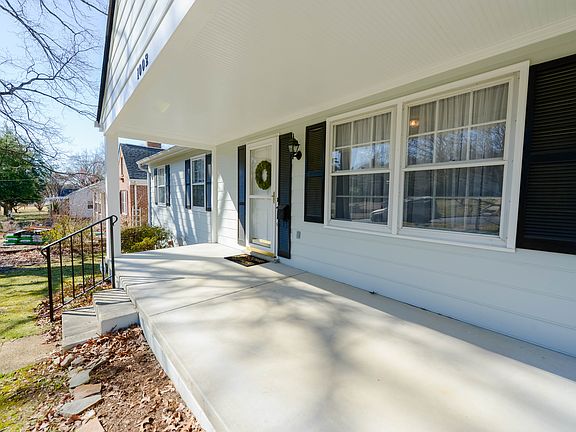 2nd image of 1002 W 46th St