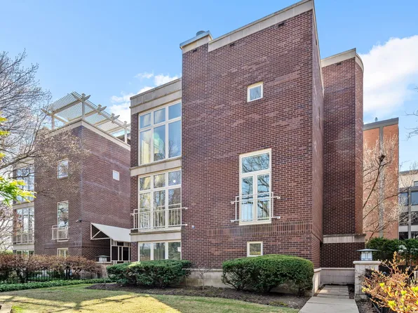 807 W Castlewood Ter, Chicago, IL 60640