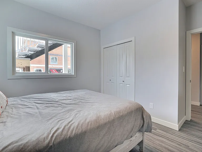 5111 E Primrose Green Dr — Photo 17