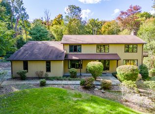 19 Mountain Brook Rd, North Haven, CT 06473