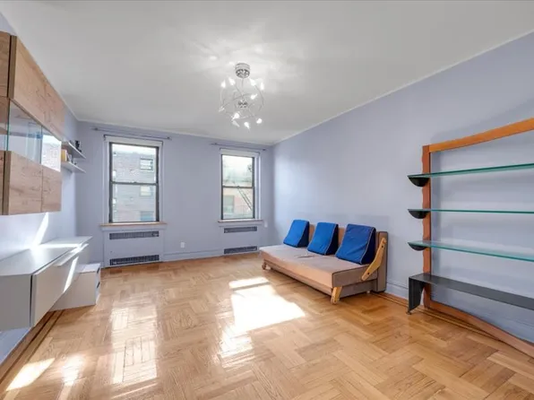 1150 Brighton Beach Avenue image 3 of 12