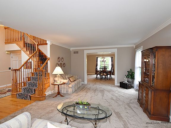 5th image of 6N577 Heritage Ct