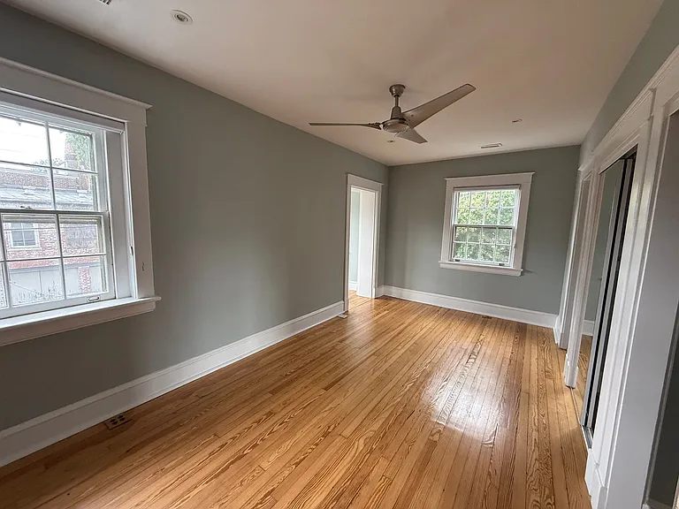 139 S Colonial Ave — Photo 3