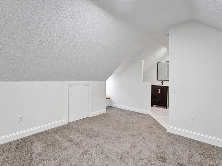 3780 Shirlwood Ave — Photo 27