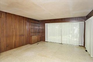 5th image of 821 Wooded Ln