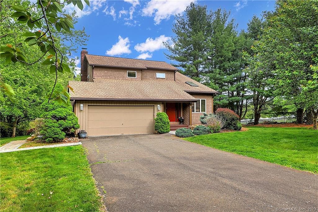 7 Cliffside Dr, Wallingford, CT 06492 Zillow