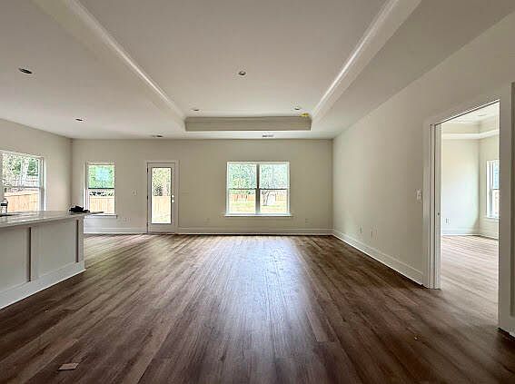 3rd image of 1831 Woodland Rd