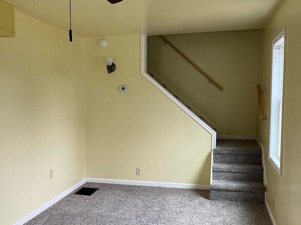 1st image of 335 Lowe St S