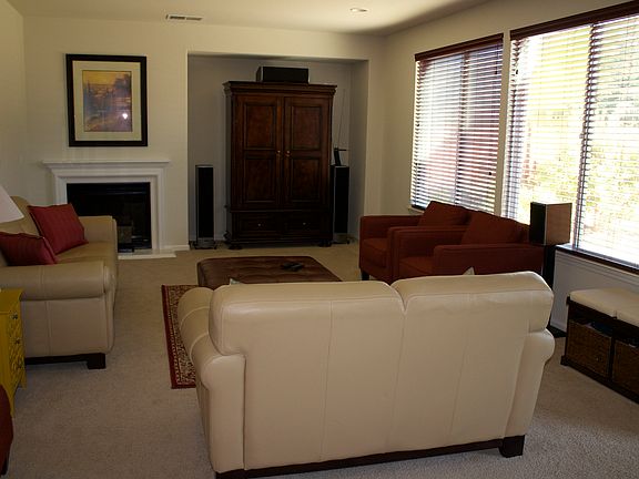 4th image of 2141 Knapton Way