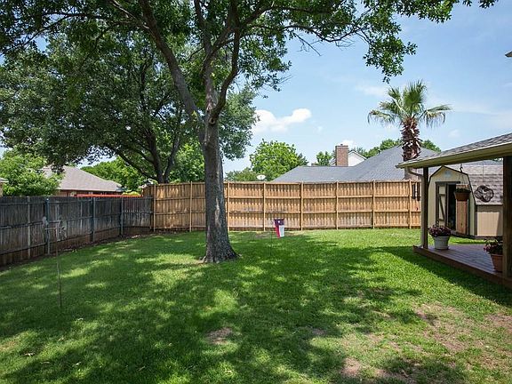 2nd image of 2058 Vista Dr