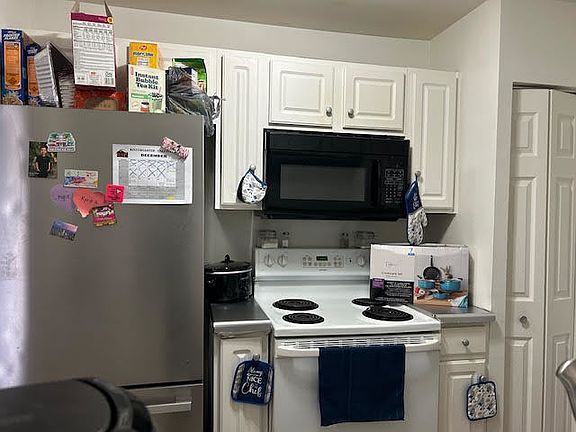 5th image of 525 E Jefferson St Unit 1A