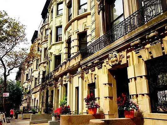 Rented by Cooper & Cooper Real Estate | media 33