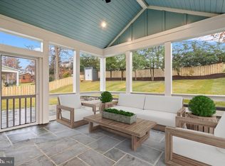 624 Pulman Pl, Alexandria, VA 22305