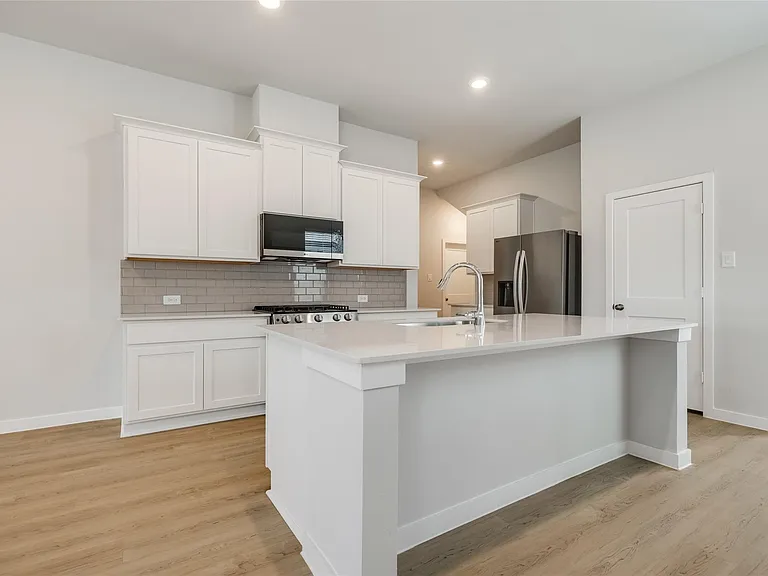 12534 Nueces River Dr — Photo 8
