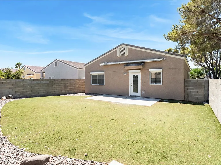1652 Wendell Williams Ave — Photo 36