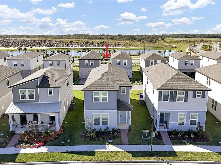 4704 Homestead Trl — Photo 31