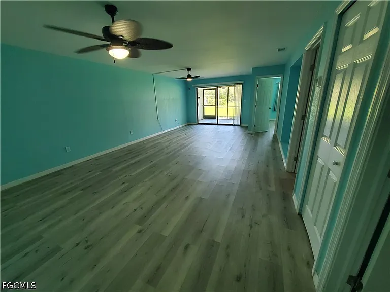 1055 Palm Ave #214 — Photo 12
