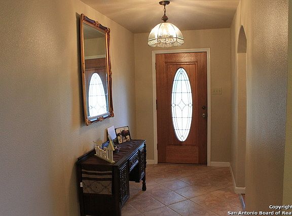 5th image of 115 Encino Dr