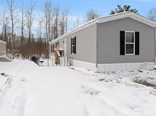 123 Primrose Ln, Edinboro, PA 16412